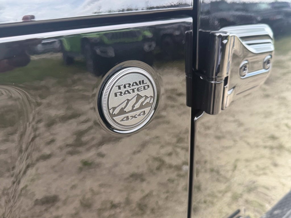 New 2027 Jeep Wrangler Unlimited Sahara AWD/4WD image 32