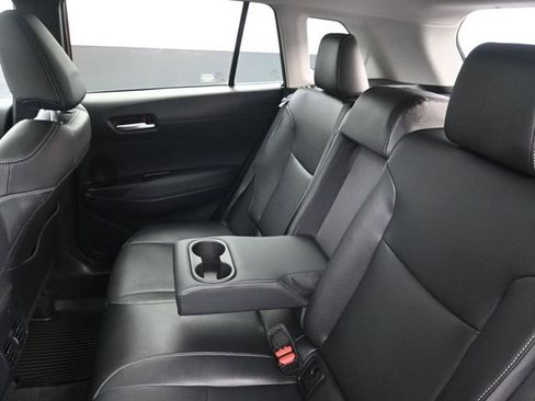 Used 2022 Toyota Corolla Cross XLE w/ Convenience Package image 36