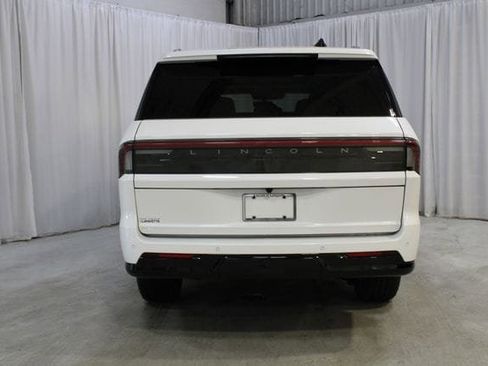 New 2026 Lincoln Navigator L Reserve AWD/4WD image 53