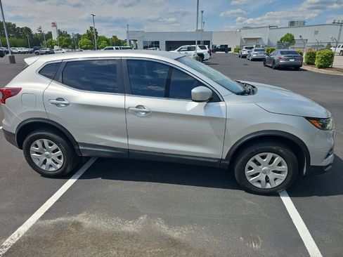 Used 2020 Nissan Rogue Sport S FWD image 5