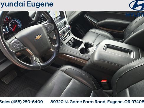Used 2019 Chevrolet Tahoe LT w/ Luxury Package AWD/4WD image 11