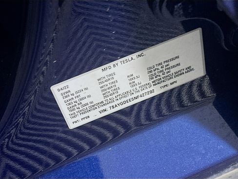 Used 2022 Tesla Model Y Long Range image 12