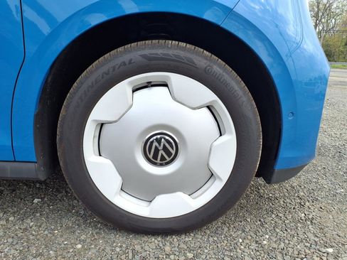 New 2025 Volkswagen ID. Buzz 1st Edition image 5