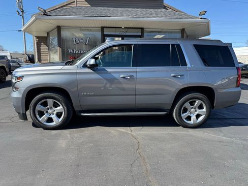 Used 2018 Chevrolet Tahoe LT image 2