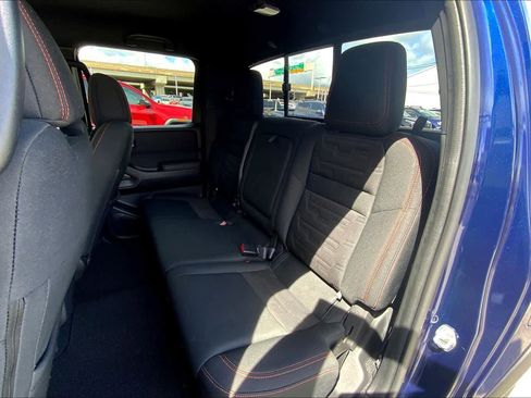 Used 2022 Nissan Frontier Pro-X RWD image 29