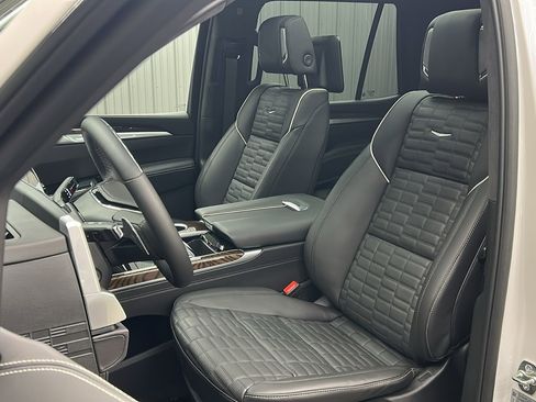 Used 2025 Cadillac Escalade Sport Platinum image 30