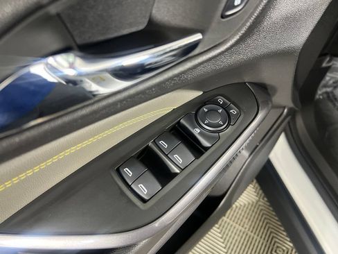 Used 2025 Chevrolet Trax ACTIV w/ Driver Confidence Package FWD image 16