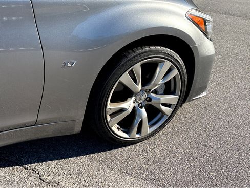 Used 2015 INFINITI Q70 3.7 w/ Sport Package image 26