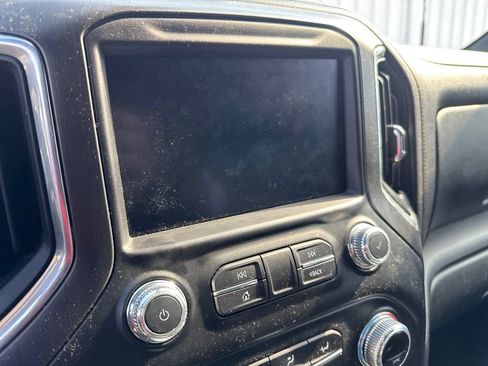 Used 2022 GMC Sierra 2500 AT4 w/ AT4 Premium Plus Package AWD/4WD image 15