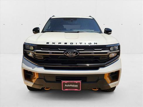 New 2025 Ford Expedition Tremor image 6