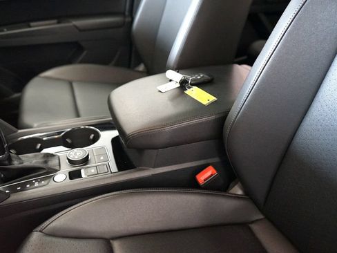 Used 2018 Volkswagen Atlas SEL AWD/4WD image 29