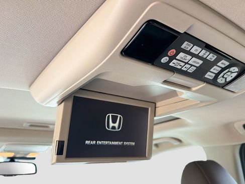 Used 2016 Honda Odyssey EX-L image 9