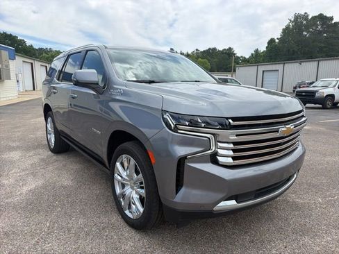 Used 2022 Chevrolet Tahoe High Country RWD image 4