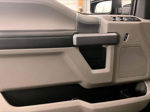 Used 2022 Ford F250 XLT w/ XLT Premium Package image 22