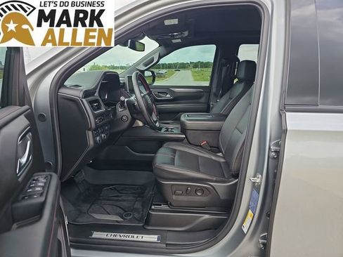Used 2024 Chevrolet Tahoe RST w/ Luxury Package AWD/4WD image 19