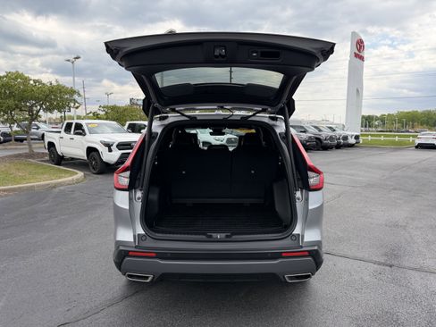 Used 2026 Honda CR-V Sport-L image 10