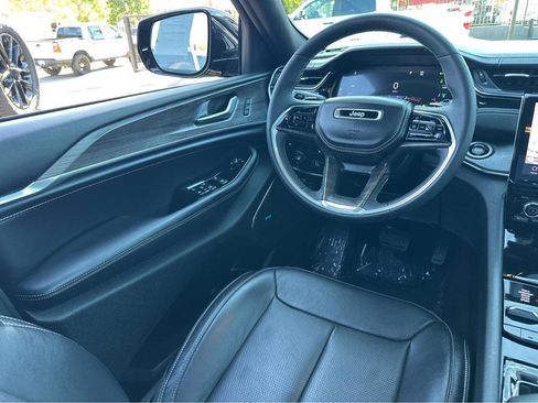 Used 2023 Jeep Grand Cherokee Overland w/ Rear Seat Video Group I image 19