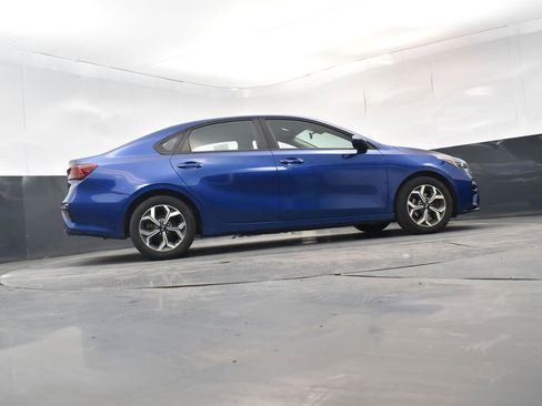 Used 2020 Kia Forte LXS FWD image 25