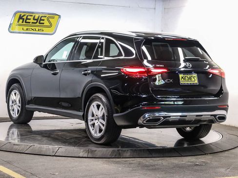 Used 2023 Mercedes-Benz GLC 300 4MATIC image 2