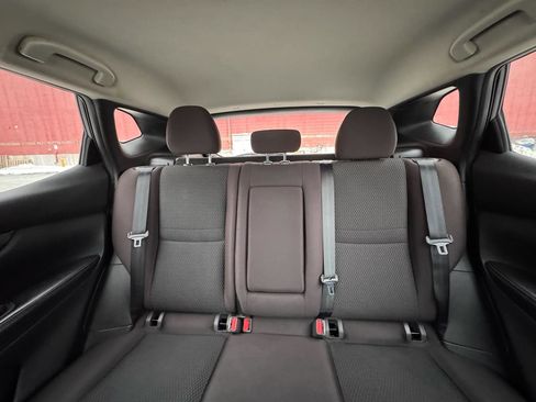 Used 2019 Nissan Rogue Sport S w/ Appearance Package image 17