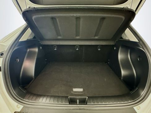 Used 2025 Hyundai Kona SEL AWD/4WD image 30