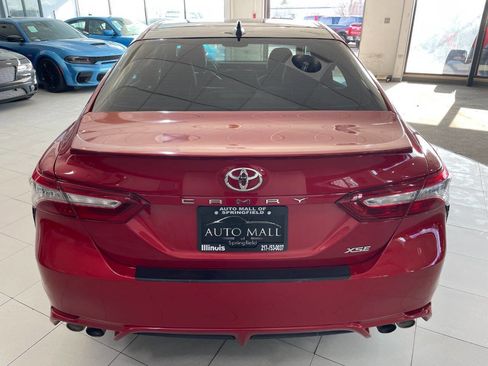 Used 2019 Toyota Camry XSE image 6
