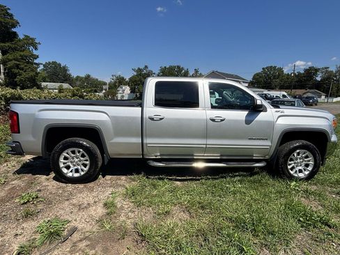 Used 2014 GMC Sierra 1500 SLE w/ SLE Value Package AWD/4WD image 4