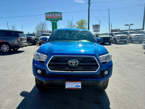 Used 2018 Toyota Tacoma SR5 image 8