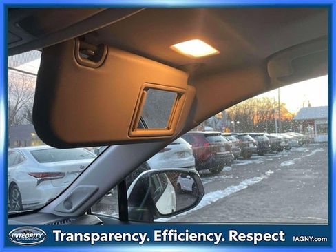 Used 2020 Toyota RAV4 Limited image 33