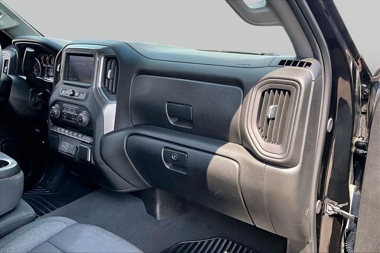 Used 2024 Chevrolet Silverado 1500 Custom RWD image 17