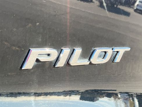 Used 2020 Honda Pilot Black Edition image 13
