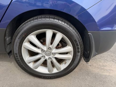 Used 2012 Hyundai Tucson Limited w/ Premium Pkg FWD image 4