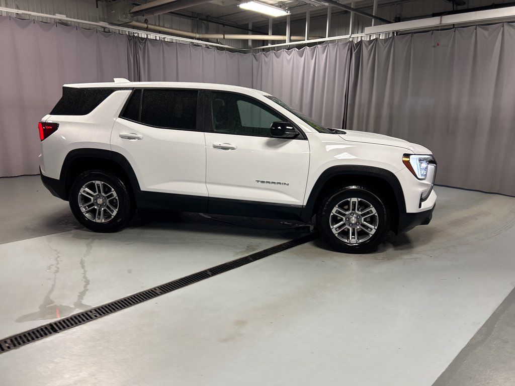 Used 2026 GMC Terrain Elevation FWD image 8