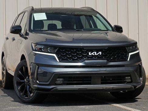 Used 2022 Kia Sorento SX FWD image 2