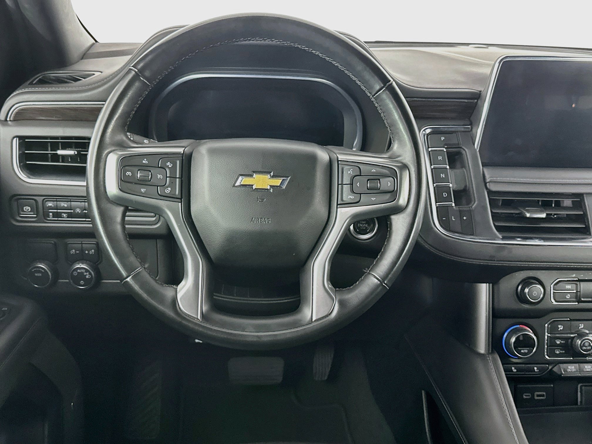Used 2024 Chevrolet Tahoe LT w/ Luxury Package RWD image 18