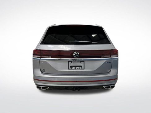 Used 2024 Volkswagen Atlas SEL Premium R-Line image 15