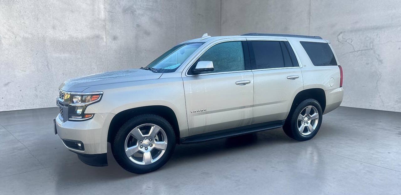 Used 2017 Chevrolet Tahoe LT RWD image 1