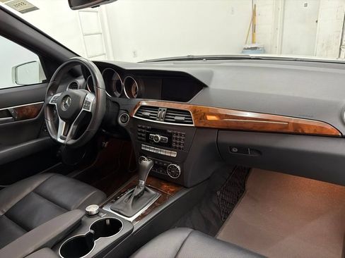 Used 2012 Mercedes-Benz C 300 4MATIC Sedan image 34