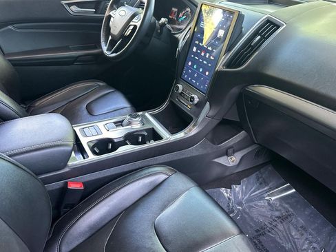 Used 2022 Ford Edge Titanium w/ Equipment Group 301A AWD/4WD image 33