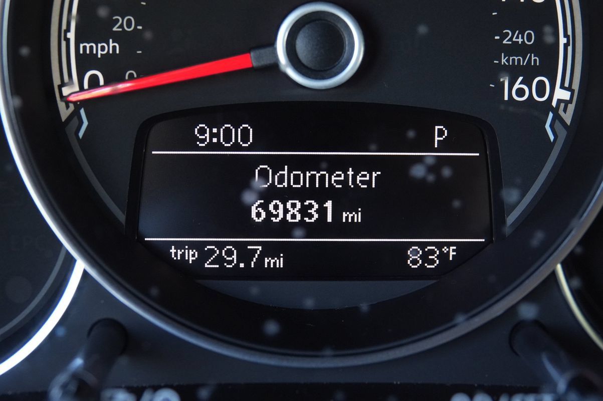 Used 2019 Volkswagen Beetle 2.0T S FWD image 40