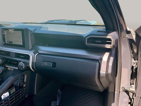 Certified 2025 Toyota 4Runner TRD Sport AWD/4WD image 18