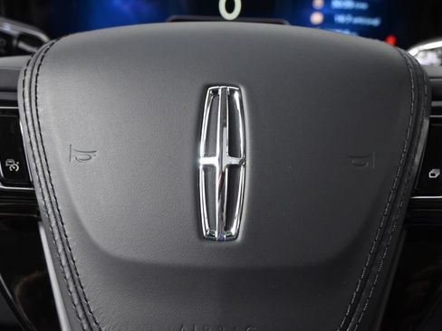 New 2026 Lincoln Aviator AWD w/ Jet Appearance Package image 35