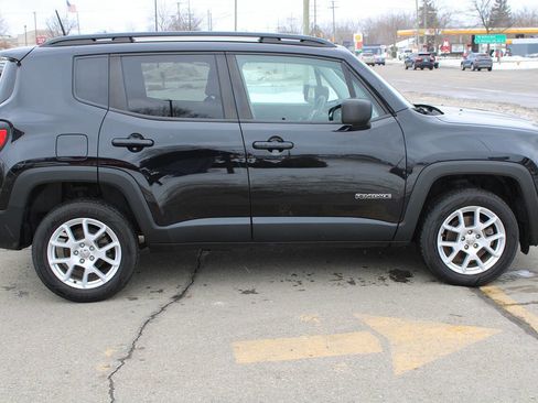 Used 2019 Jeep Renegade Sport w/ Sport Appearance Group image 13