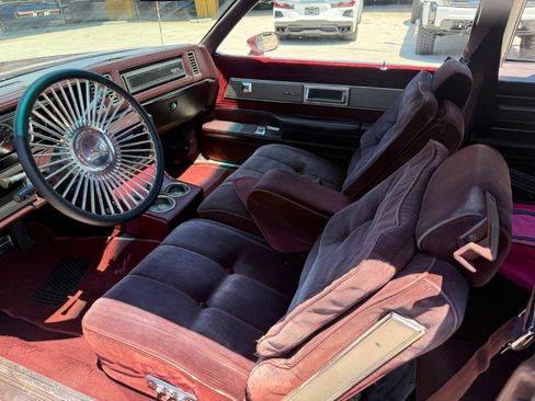 Used 1987 Buick Regal Limited RWD image 21