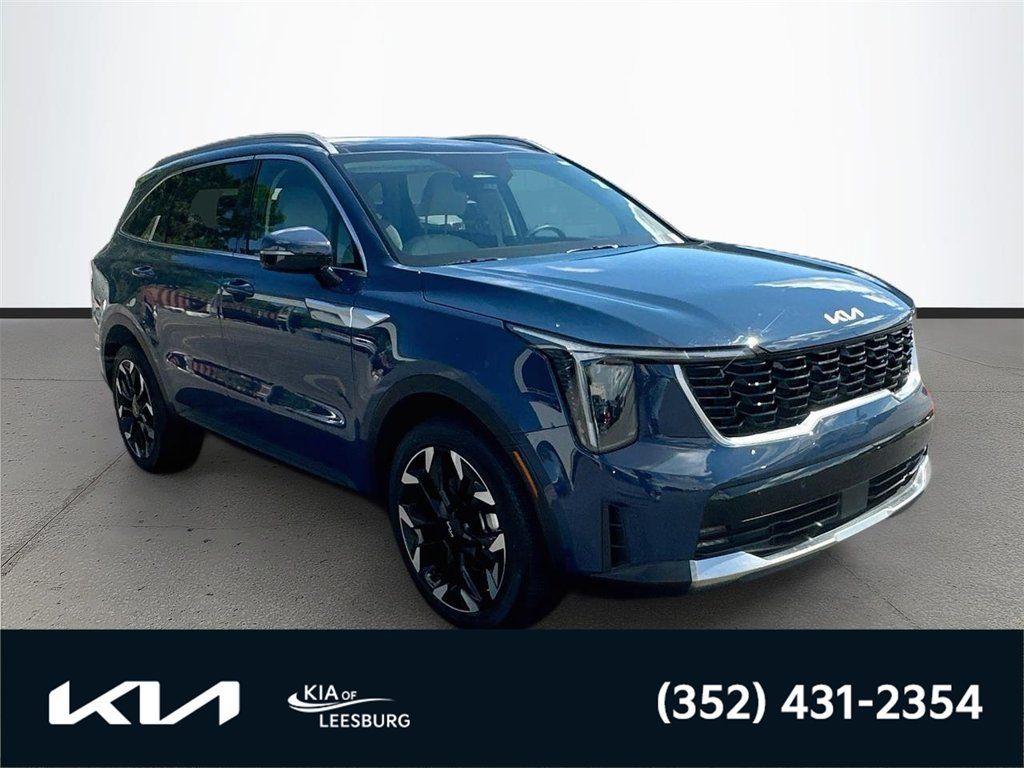 Certified 2025 Kia Sorento EX w/ Panoramic Sunroof Package FWD image 1