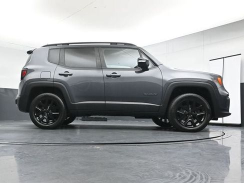 Used 2022 Jeep Renegade Altitude AWD/4WD image 34