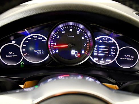 Used 2019 Porsche Cayenne image 30