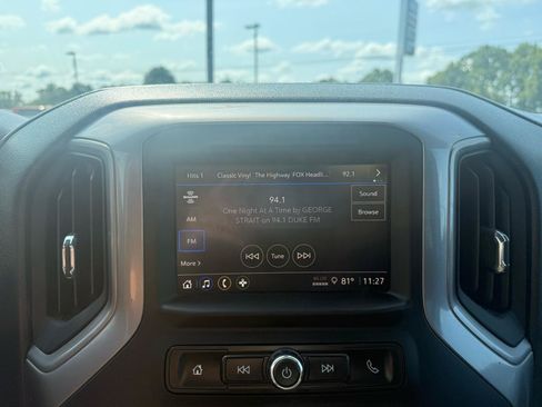 Used 2022 Chevrolet Silverado 1500 Custom AWD/4WD image 20