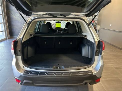 Used 2023 Subaru Forester Premium AWD/4WD image 30