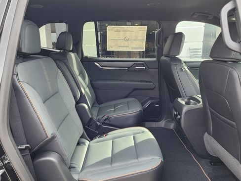 New 2026 GMC Acadia AT4 w/ Luxury Package image 46